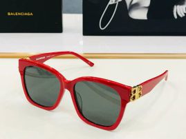 Picture of Balenciga Sunglasses _SKUfw55136364fw